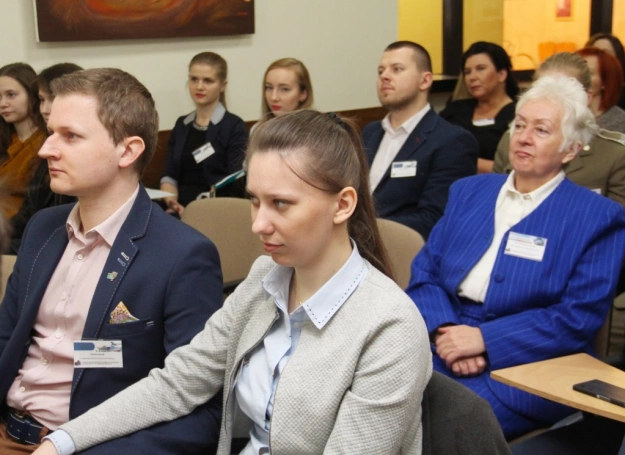 Zdjęcie nr 7 z galerii IV Ogólnopolska Konferencja Naukowa „Aspekty logistyczne w biznesie” oraz V Studencka Konferencja Logistyczna StuKoL