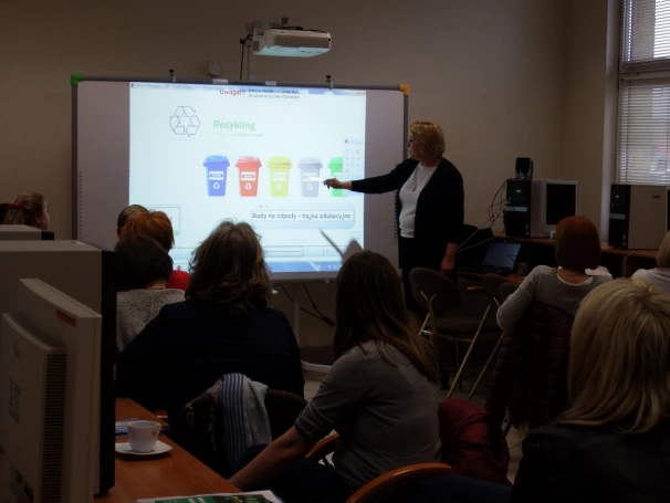 Zdjęcie nr 17 z galerii Konferencja naukowa Edukacja ekologiczna we współczesnej szkole - podsumowanie projektu ekologicznego