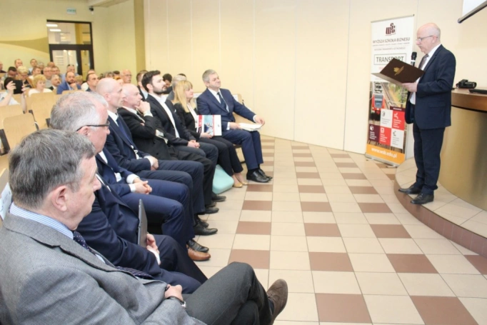 Zdjęcie nr 17 z galerii Seminarium „Bezpieczny przejazd kolejowo-drogowy”