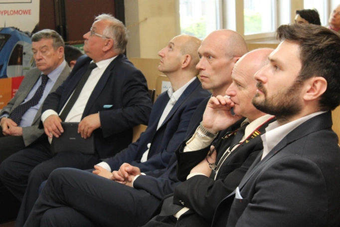 Zdjęcie nr 25 z galerii Seminarium „Bezpieczny przejazd kolejowo-drogowy”