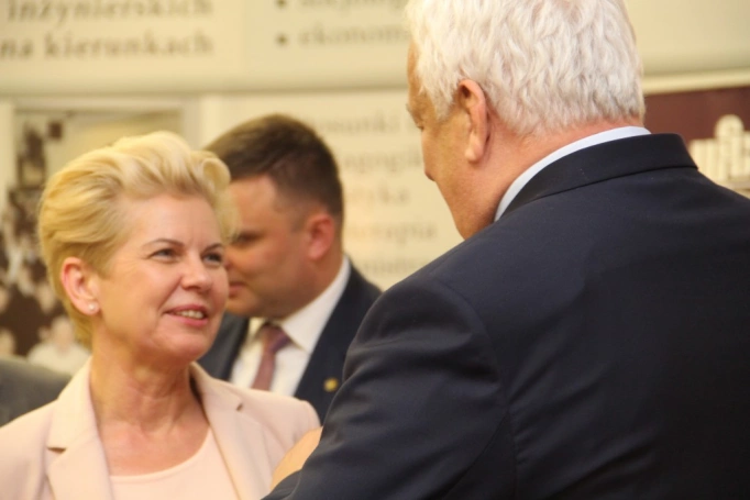 Zdjęcie nr 12 z galerii O Górnośląsko-Zagłębiowskiej Metropolii w WSB 