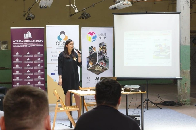 Zdjęcie nr 22 z galerii Międzynarodowy projekt badawczy dla Fablabów z całej Polski z udziałem WSB