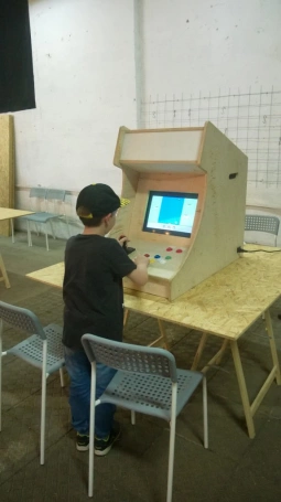 Zdjęcie nr 19 z galerii Międzynarodowy projekt badawczy dla Fablabów z całej Polski z udziałem WSB