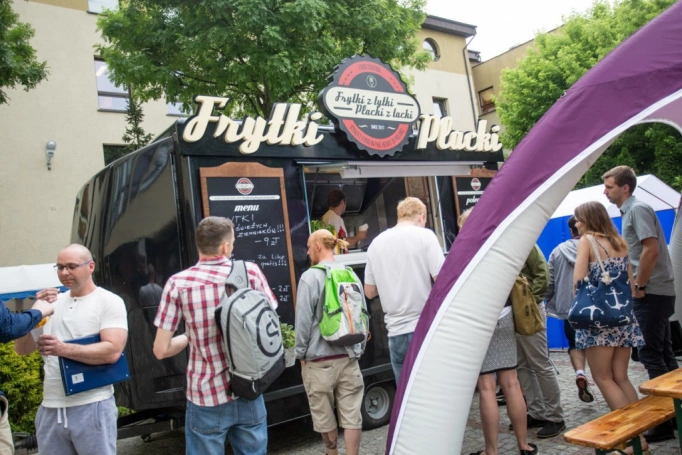 Zdjęcie nr 4 z galerii STUDENCKIE Święto Uczelni - muzyka i festiwal smaków