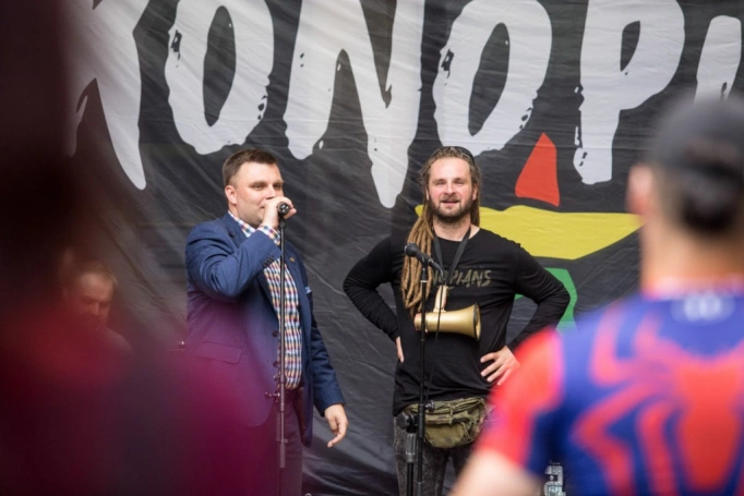 Zdjęcie nr 13 z galerii STUDENCKIE Święto Uczelni - muzyka i festiwal smaków