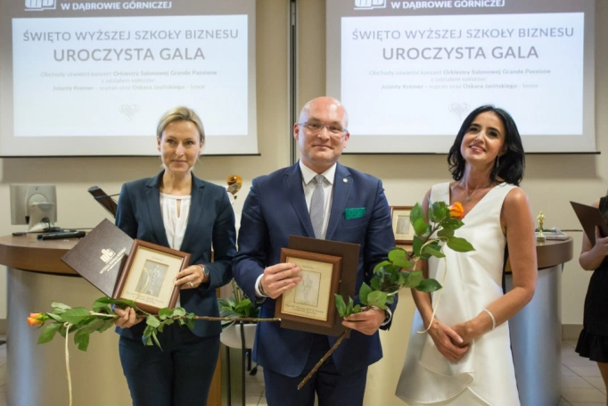 Zdjęcie nr 40 z galerii Święto Wyższej Szkoły Biznesu w Dąbrowie Górniczej 