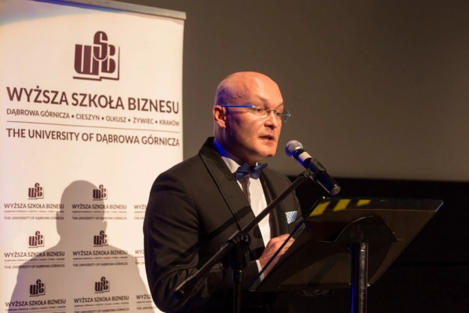 Zdjęcie nr 7 z galerii Maja i Andrzej Sikorowscy na gali zakończenia studiów podyplomowych 
