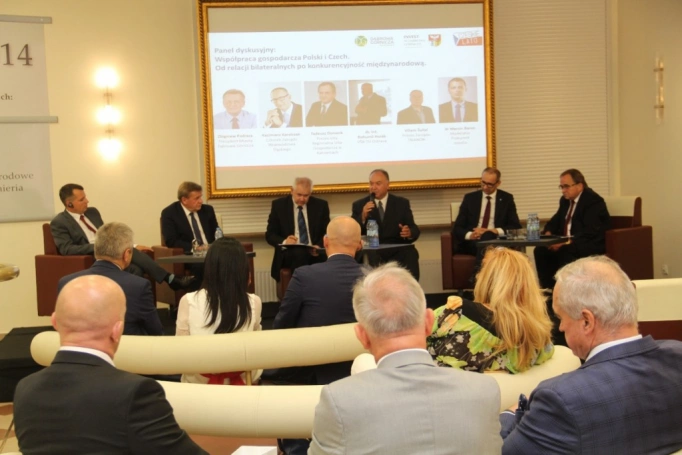 Zdjęcie nr 36 z galerii "Weekend po czesku" w WSB: seminarium o współpracy polsko-czeskiej