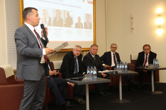 Zdjęcie nr 37 z galerii "Weekend po czesku" w WSB: seminarium o współpracy polsko-czeskiej