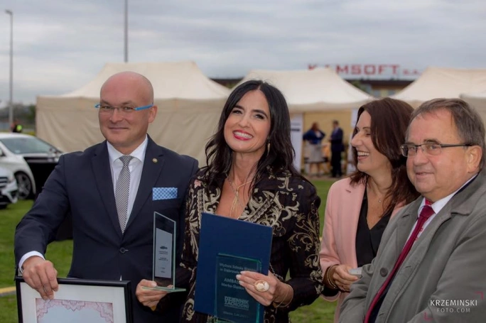 Zdjęcie nr 5 z galerii JM Rektor WSB otrzymała Statuetkę Ambasador "Marka-Śląskie"