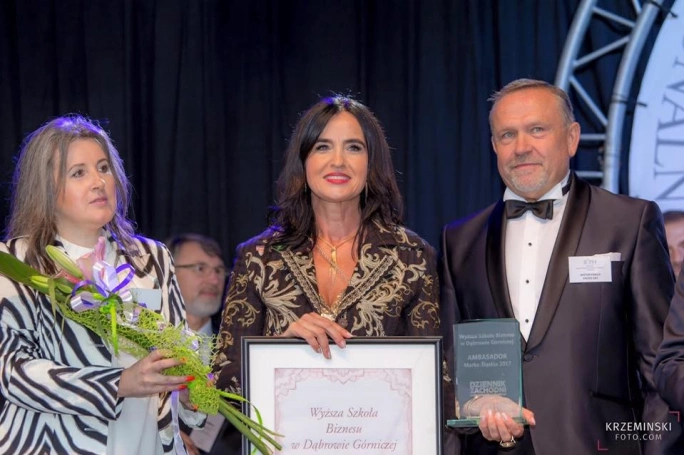 Zdjęcie nr 6 z galerii JM Rektor WSB otrzymała Statuetkę Ambasador "Marka-Śląskie"