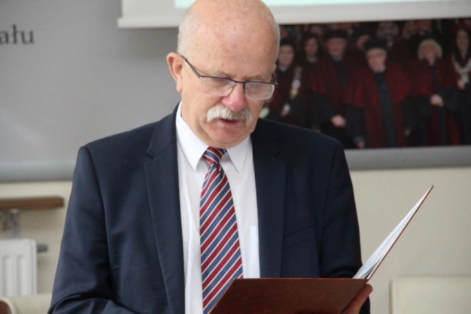 Zdjęcie nr 1 z galerii Seminarium „Kolejowe przewozy regionalne w zintegrowanym systemie transportowym. Prawo. Technika. Bezpieczeństwo”
