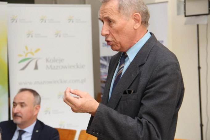Zdjęcie nr 23 z galerii Seminarium „Kolejowe przewozy regionalne w zintegrowanym systemie transportowym. Prawo. Technika. Bezpieczeństwo”