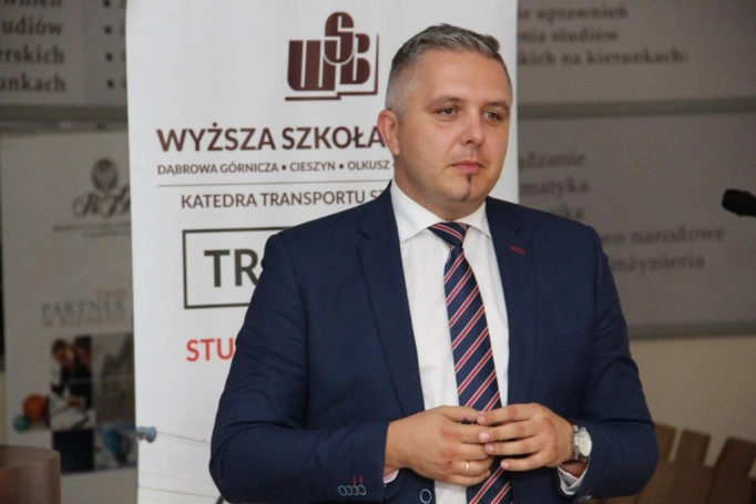 Zdjęcie nr 2 z galerii Seminarium „Kolejowe przewozy regionalne w zintegrowanym systemie transportowym. Prawo. Technika. Bezpieczeństwo”