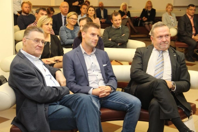 Zdjęcie nr 8 z galerii W świecie turkusowych organizacji, czyli konferencja Holilider
