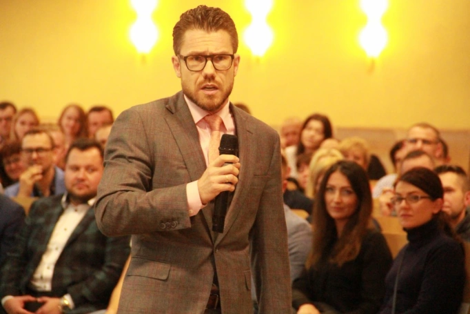 Zdjęcie nr 9 z galerii Wstęp do psychologii przywództwa. Wykład dra Mateusza Grzesiaka