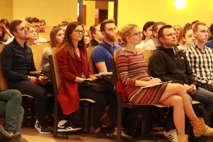 Zdjęcie nr 19 z galerii Wstęp do psychologii przywództwa. Wykład dra Mateusza Grzesiaka