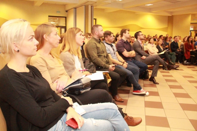 Zdjęcie nr 21 z galerii Wstęp do psychologii przywództwa. Wykład dra Mateusza Grzesiaka