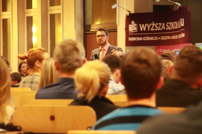 Zdjęcie nr 26 z galerii Wstęp do psychologii przywództwa. Wykład dra Mateusza Grzesiaka