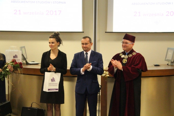 Zdjęcie nr 18 z galerii Absolwenci studiów inżynierskich oraz licencjackich odebrali dyplomy
