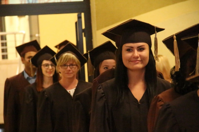 Zdjęcie nr 4 z galerii Gala wręczenia dyplomów absolwentom studiów magisterskich za nami 