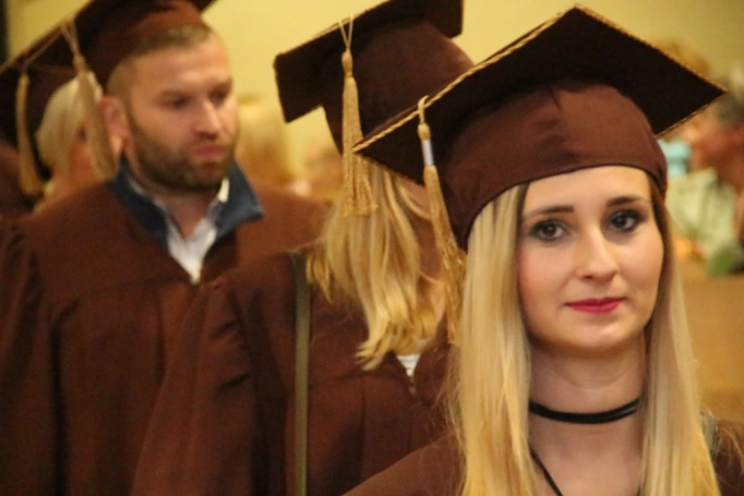 Zdjęcie nr 5 z galerii Gala wręczenia dyplomów absolwentom studiów magisterskich za nami 