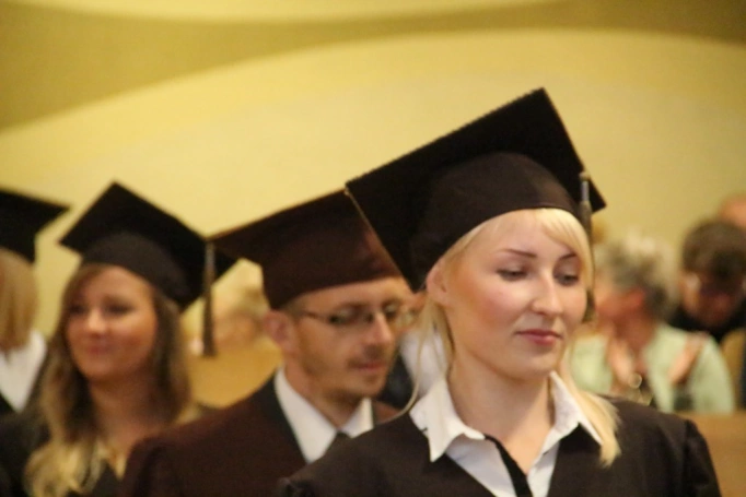 Zdjęcie nr 6 z galerii Gala wręczenia dyplomów absolwentom studiów magisterskich za nami 