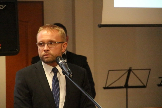 Zdjęcie nr 18 z galerii Gala wręczenia dyplomów absolwentom studiów magisterskich za nami 