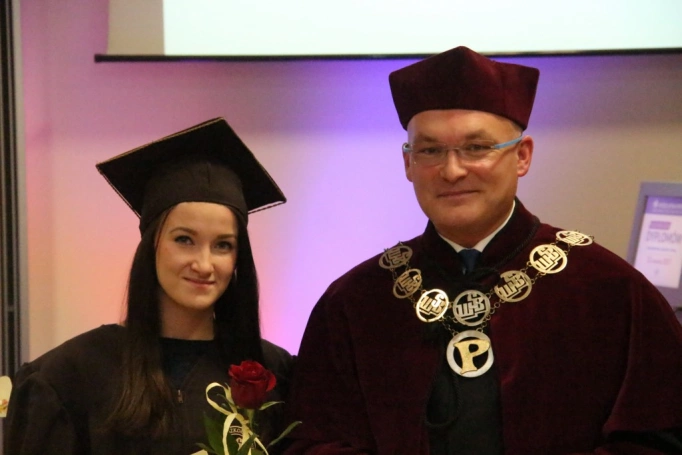 Zdjęcie nr 34 z galerii Gala wręczenia dyplomów absolwentom studiów magisterskich za nami 
