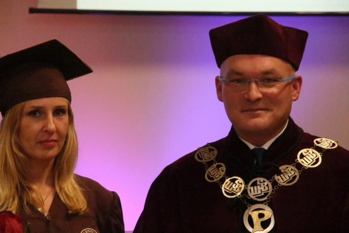 Zdjęcie nr 39 z galerii Gala wręczenia dyplomów absolwentom studiów magisterskich za nami 