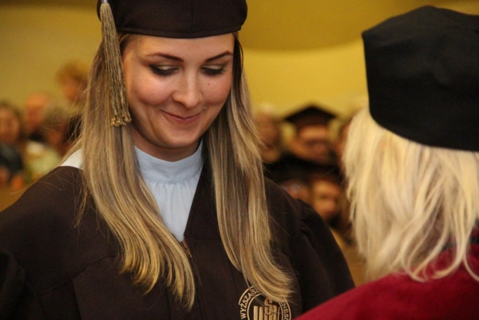 Zdjęcie nr 48 z galerii Gala wręczenia dyplomów absolwentom studiów magisterskich za nami 