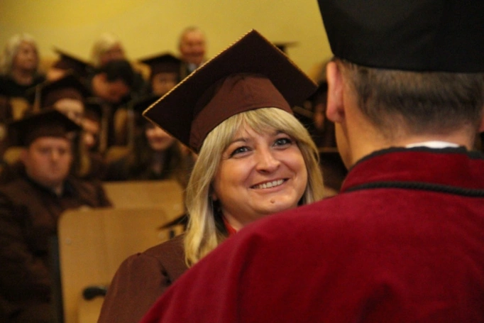 Zdjęcie nr 76 z galerii Gala wręczenia dyplomów absolwentom studiów magisterskich za nami 