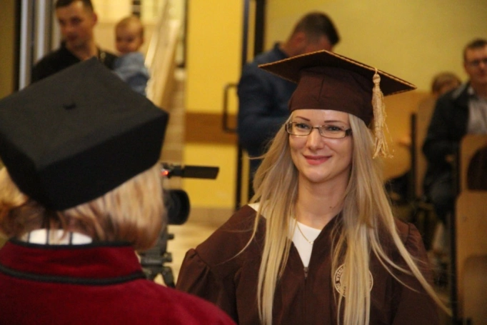 Zdjęcie nr 86 z galerii Gala wręczenia dyplomów absolwentom studiów magisterskich za nami 