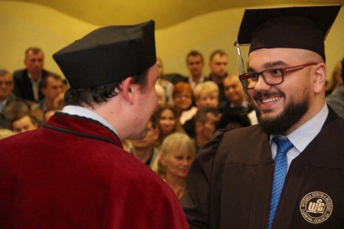 Zdjęcie nr 96 z galerii Gala wręczenia dyplomów absolwentom studiów magisterskich za nami 