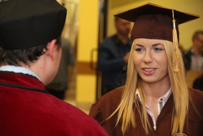 Zdjęcie nr 102 z galerii Gala wręczenia dyplomów absolwentom studiów magisterskich za nami 