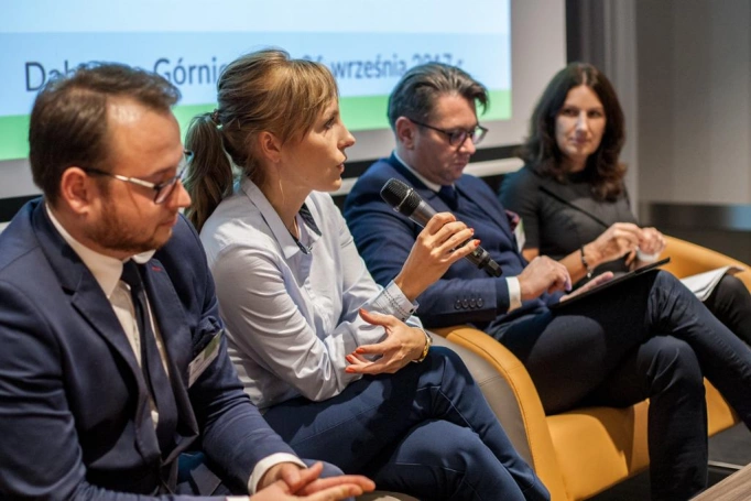 Zdjęcie nr 6 z galerii Wyższa Szkoła Biznesu współorganizatorem Forum Rynku Pracy Województwa Śląskiego