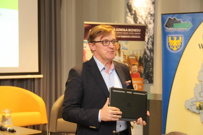 Zdjęcie nr 14 z galerii Wyższa Szkoła Biznesu współorganizatorem Forum Rynku Pracy Województwa Śląskiego