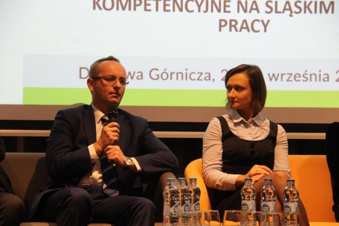 Zdjęcie nr 21 z galerii Wyższa Szkoła Biznesu współorganizatorem Forum Rynku Pracy Województwa Śląskiego