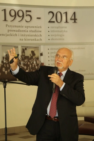 Zdjęcie nr 5 z galerii 26. Ogólnopolskie Sympozjum Naukowe „Człowiek-Media-Edukacja”
