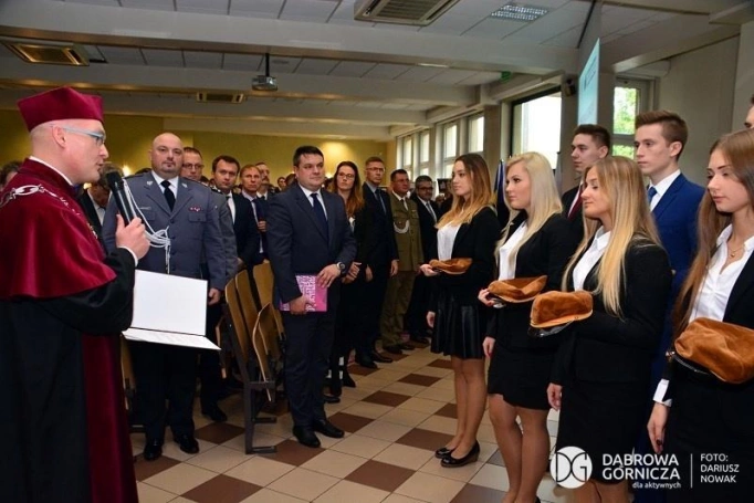 Zdjęcie nr 39 z galerii XXIII Inauguracja Roku Akademickiego w Wyższej Szkole Biznesu w Dąbrowie Górniczej