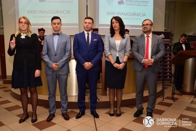 Zdjęcie nr 59 z galerii XXIII Inauguracja Roku Akademickiego w Wyższej Szkole Biznesu w Dąbrowie Górniczej
