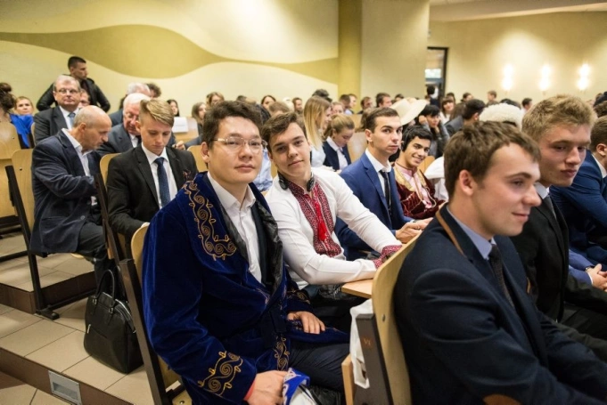 Zdjęcie nr 11 z galerii XXIII Inauguracja Roku Akademickiego w Wyższej Szkole Biznesu w Dąbrowie Górniczej