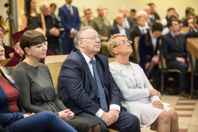 Zdjęcie nr 15 z galerii XXIII Inauguracja Roku Akademickiego w Wyższej Szkole Biznesu w Dąbrowie Górniczej