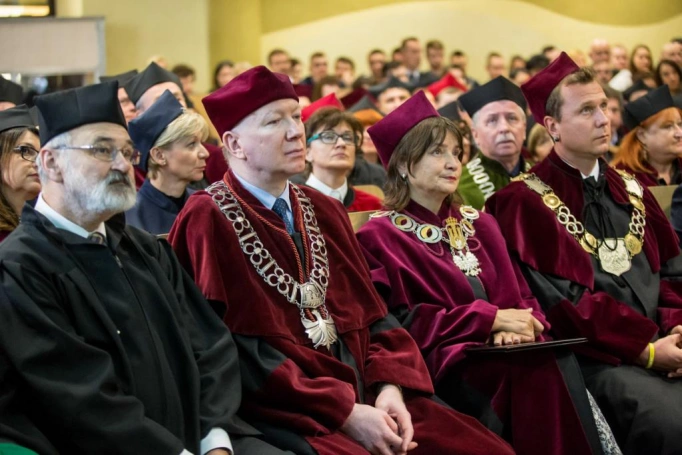 Zdjęcie nr 23 z galerii XXIII Inauguracja Roku Akademickiego w Wyższej Szkole Biznesu w Dąbrowie Górniczej
