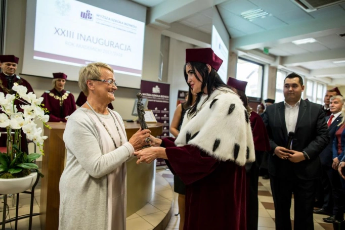 Zdjęcie nr 56 z galerii XXIII Inauguracja Roku Akademickiego w Wyższej Szkole Biznesu w Dąbrowie Górniczej