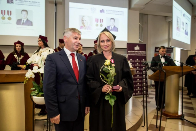 Zdjęcie nr 69 z galerii XXIII Inauguracja Roku Akademickiego w Wyższej Szkole Biznesu w Dąbrowie Górniczej