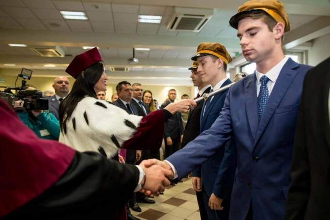 Zdjęcie nr 31 z galerii XXIII Inauguracja Roku Akademickiego w Wyższej Szkole Biznesu w Dąbrowie Górniczej