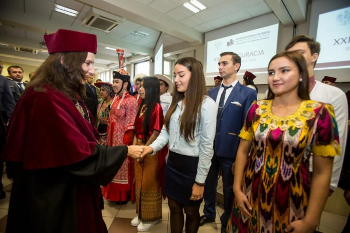 Zdjęcie nr 52 z galerii XXIII Inauguracja Roku Akademickiego w Wyższej Szkole Biznesu w Dąbrowie Górniczej