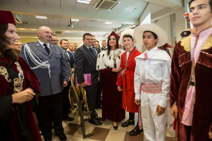 Zdjęcie nr 55 z galerii XXIII Inauguracja Roku Akademickiego w Wyższej Szkole Biznesu w Dąbrowie Górniczej
