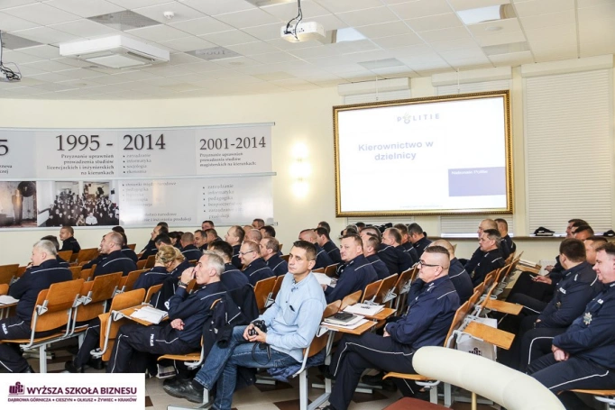 Zdjęcie nr 16 z galerii Międzynarodowe Seminarium Naukowe pt. „Rola i zadania dzielnicowego w społecznościach lokalnych”